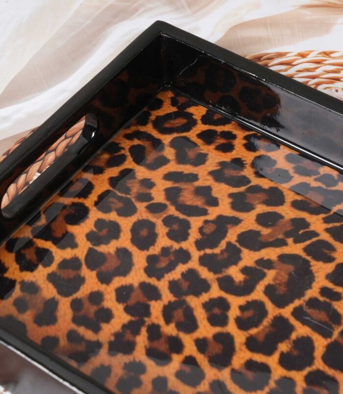 Wildlife-rectangular-tray-Leopard1-scaled-1.jpg