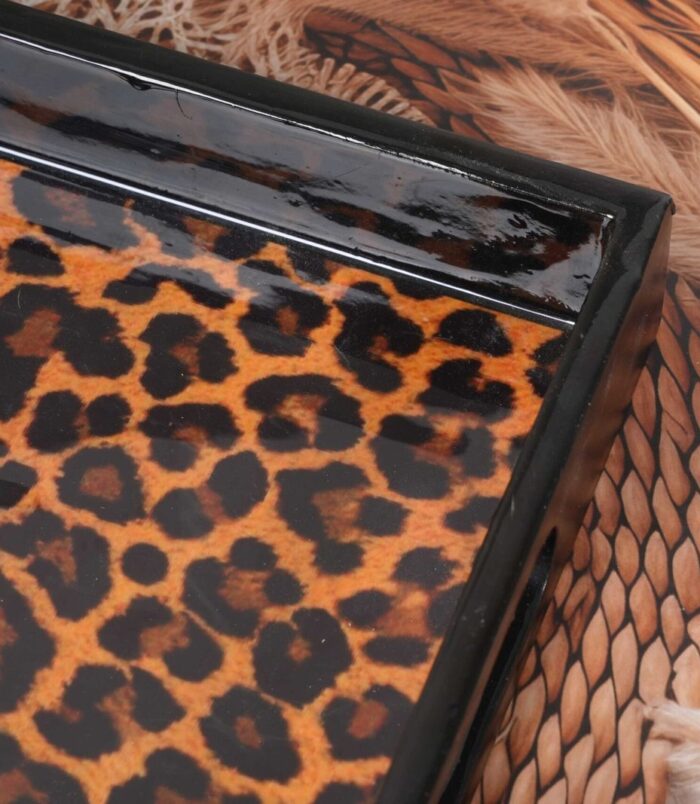 Wildlife-rectangular-tray-Leopard2-scaled-1.jpg