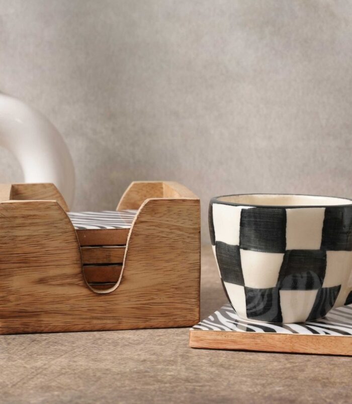 Wildlife-wooden-coasters-Set-of-61-scaled-1.jpg