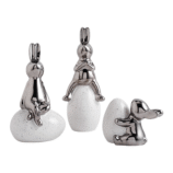 Spring Garden Three Rabbits (3)